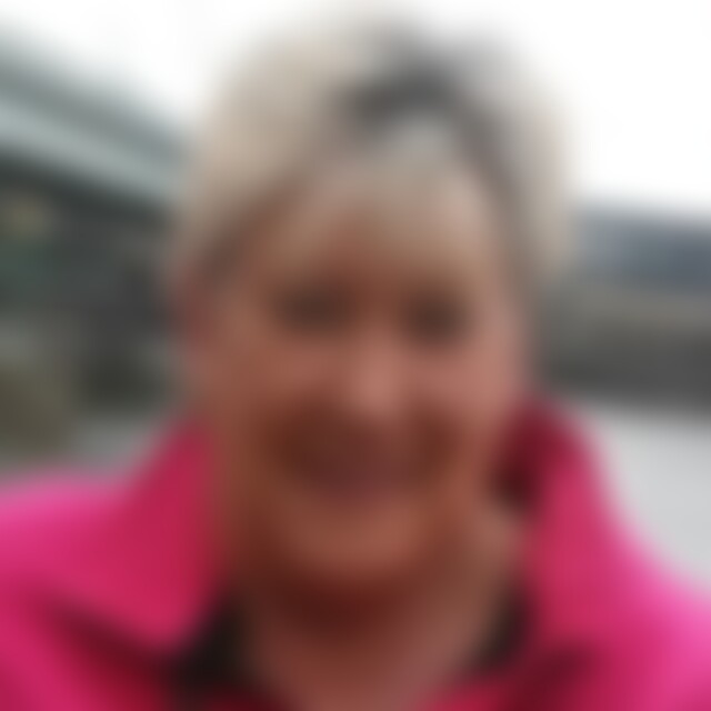 susie (59) aus Alfter