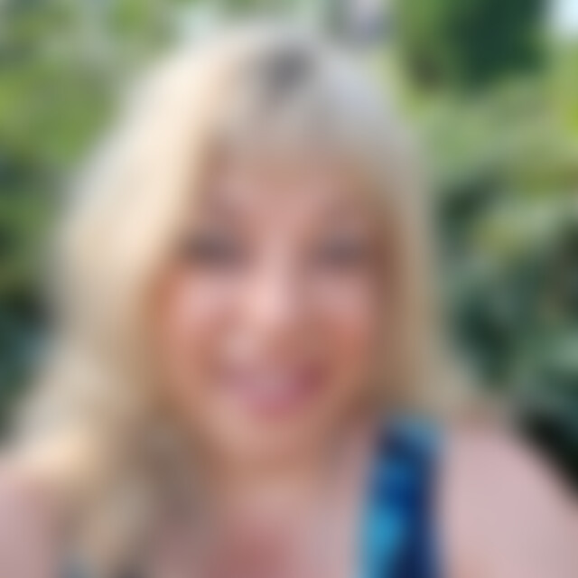 Daniela24a (58) aus Ahrensburg