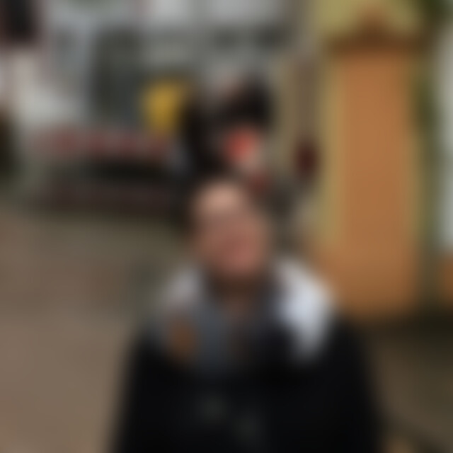 Betsi (61) aus Remscheid