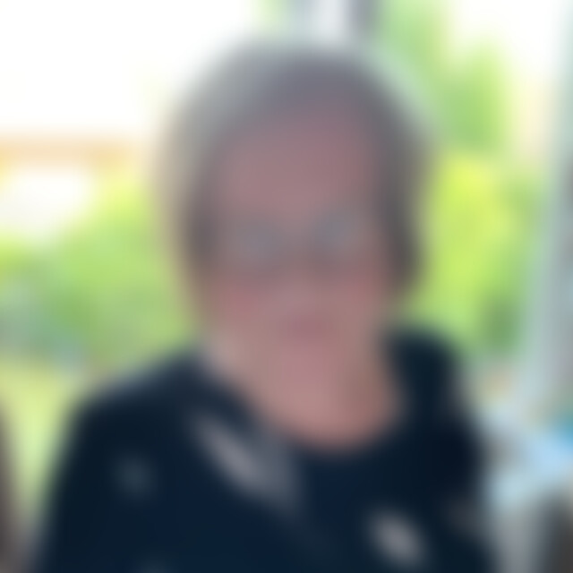 Annegret (74) aus Henstedt-Ulzburg