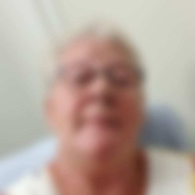 Langefrau (66) aus Neuss