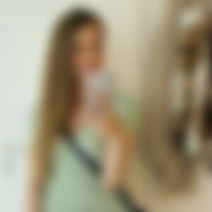 Vikaa (35) aus Bremerhaven