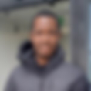 olusegunakj (26) aus Berlin