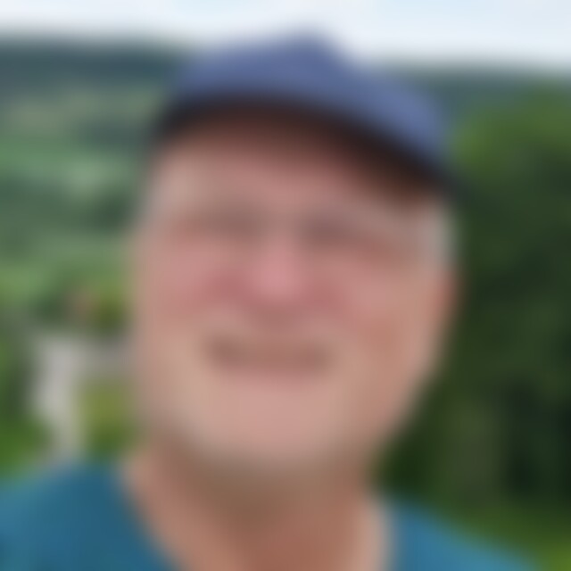 Bernie (65) aus Gärtringen